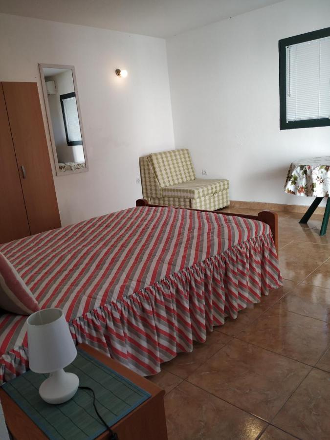 Kjara Apartments Tivat Exterior photo
